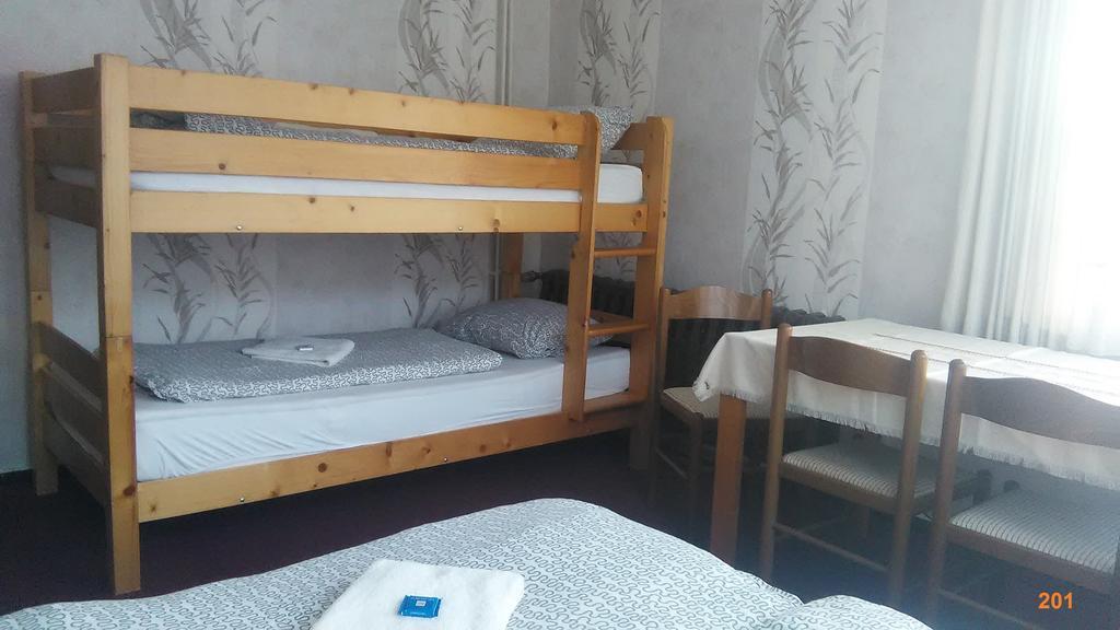 Ostalgie Ferienheim Sorgenfrei Hotel ภายนอก รูปภาพ